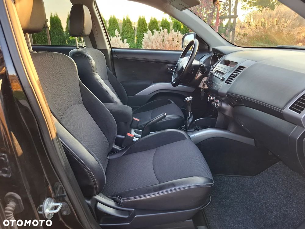 Mitsubishi Outlander 2.0 2WD XTRA - 39