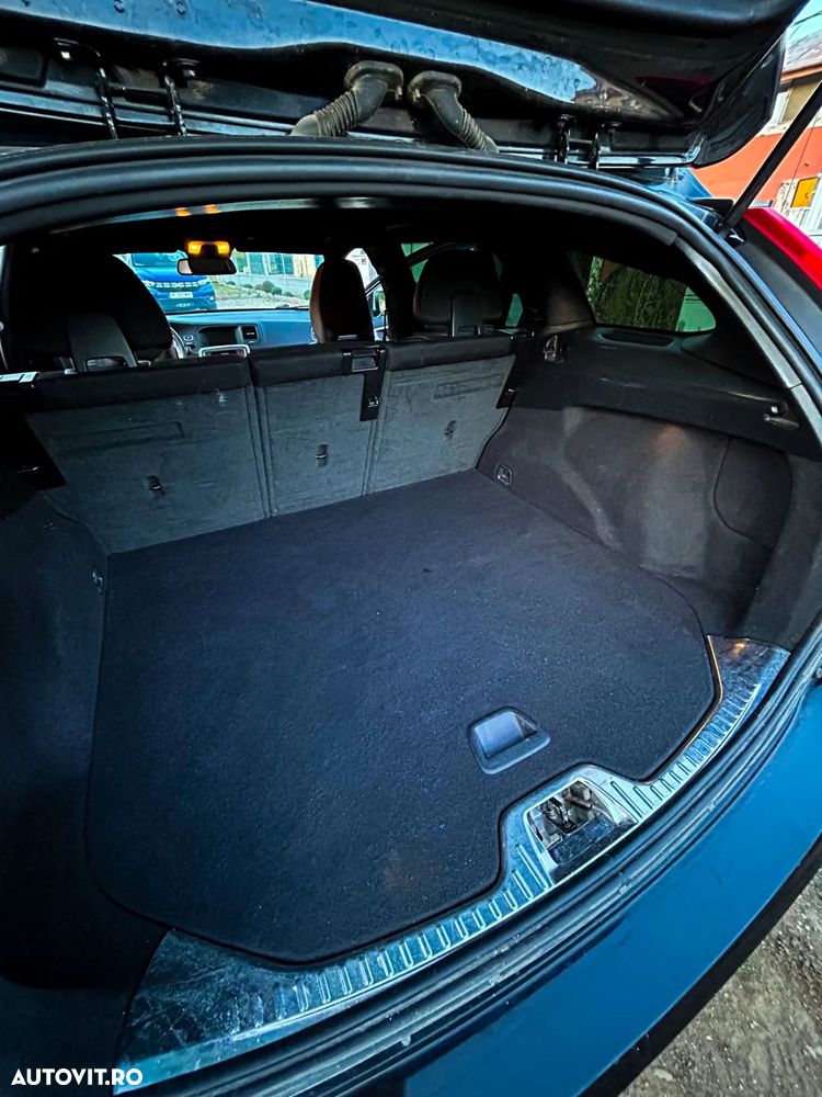 Volvo V60 D3 Geartronic R-Design - 18