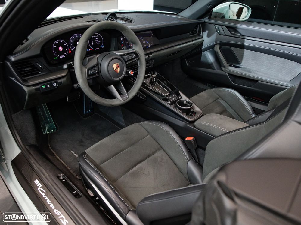 Porsche 911 (992) Carrera GTS - 36