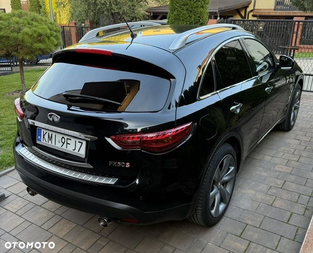Infiniti FX - 17