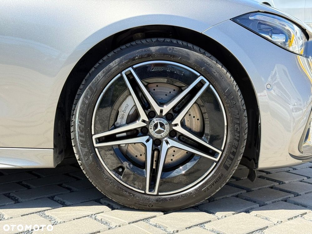 Mercedes-Benz Klasa C 200 mHEV 4-Matic AMG - 10