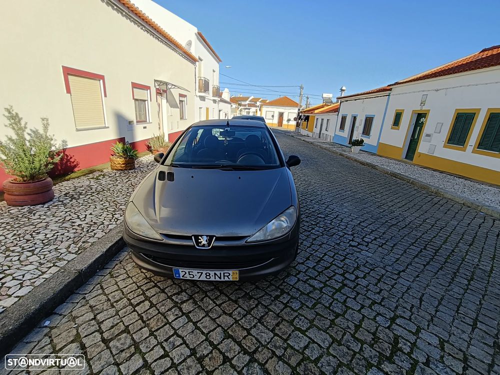 Peugeot 206 1.1 XR - 2