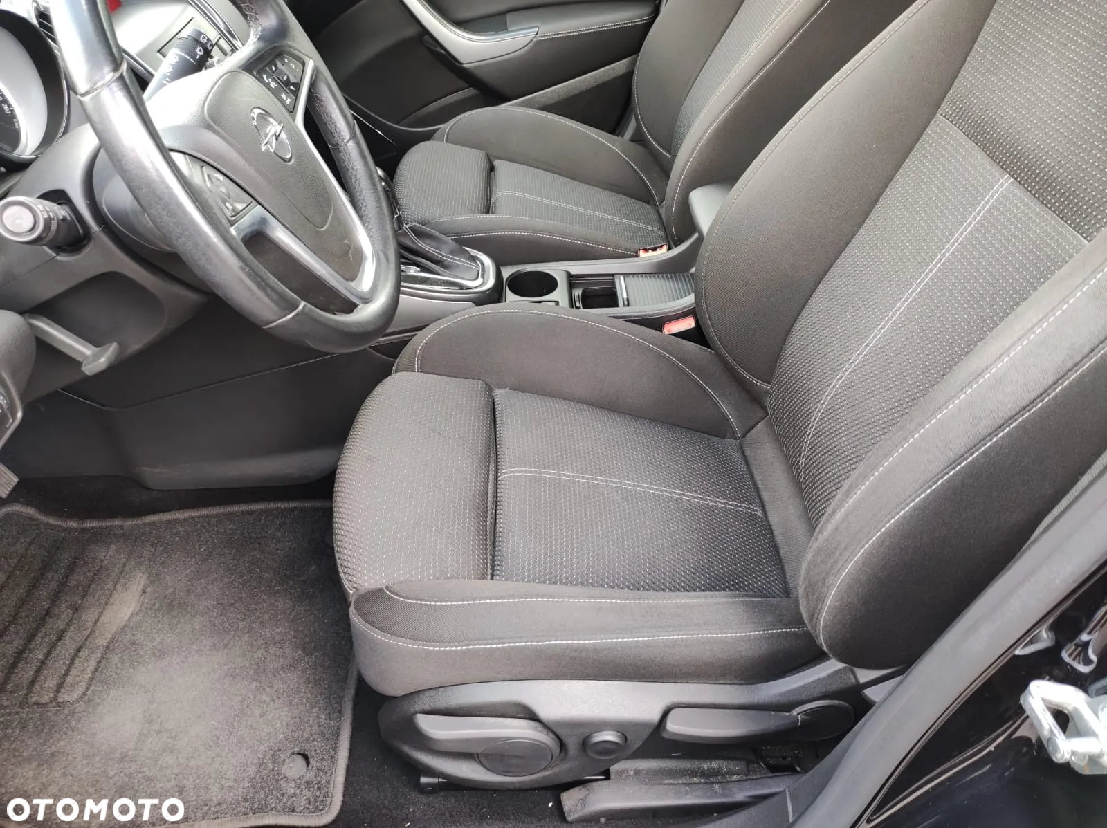 Opel Astra 1.6 Automatik Design Edition - 9