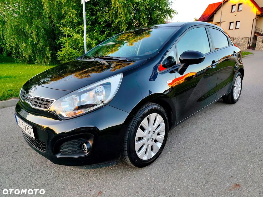 Kia Rio 1.4 Fifa World Cup Edition - 36