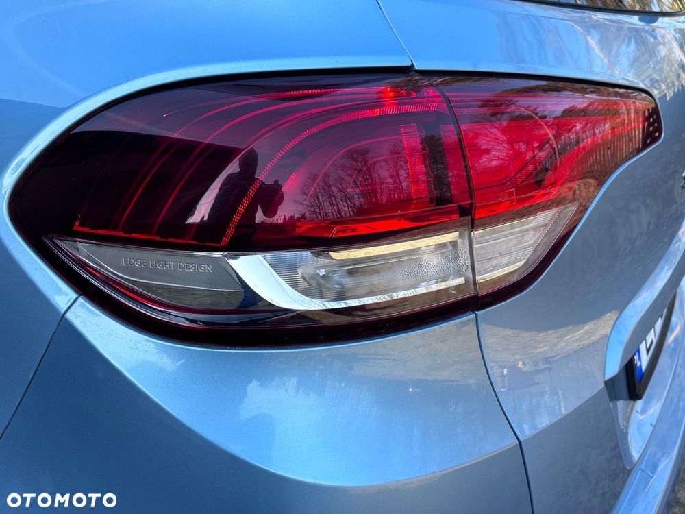 Renault Scenic ENERGY TCe 115 EXPERIENCE - 8