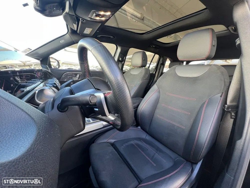 Mercedes-Benz GLB 200 AMG Line - 3