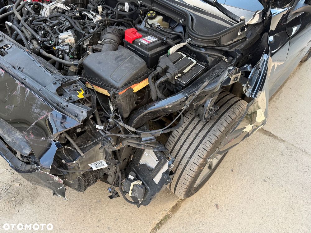 Ford Focus 1.0 EcoBoost Hybrid ACTIVE X - 11