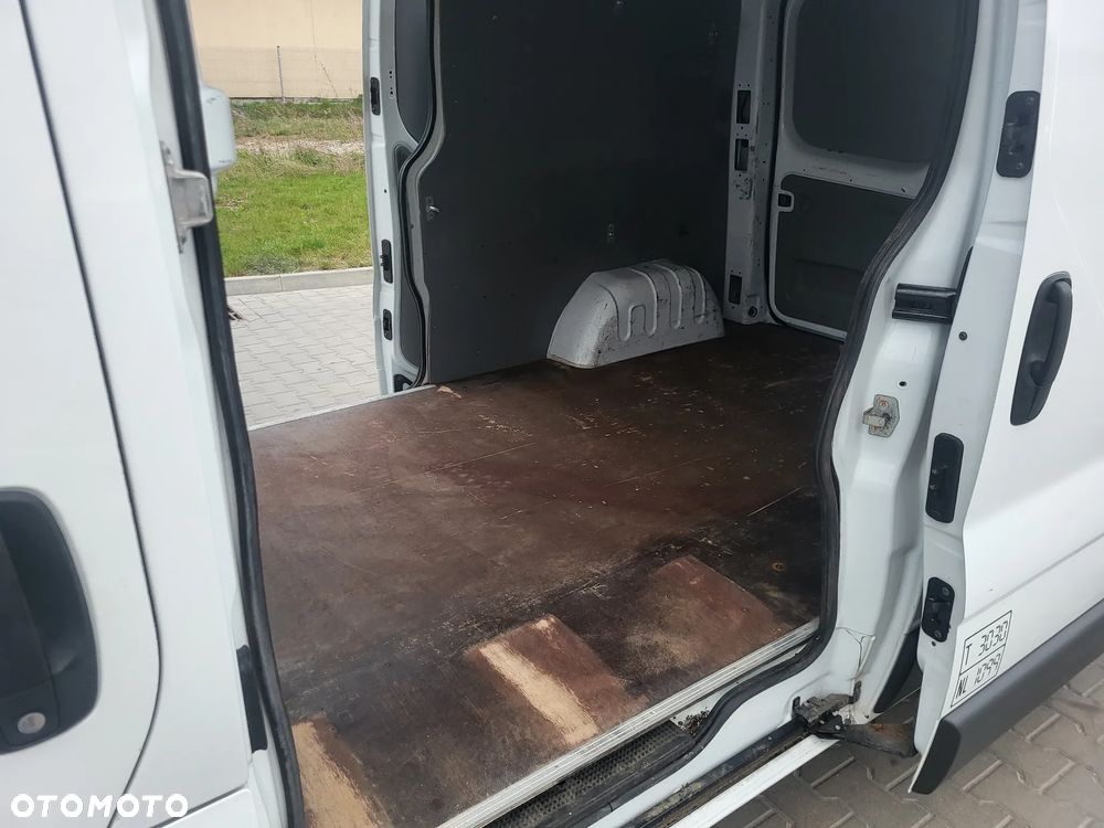 Opel Vivaro - 28
