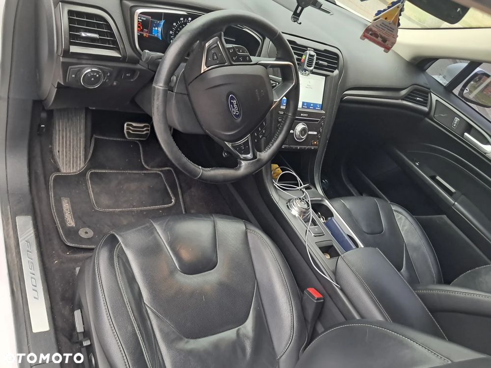 Ford Fusion 2.0 EcoBoost Titanium - 7