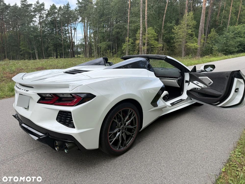 Chevrolet Corvette - 15