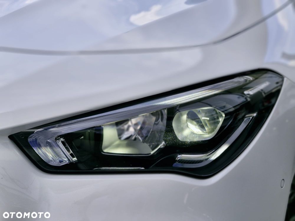 Mercedes-Benz CLA 200 AMG Line 7G-DCT - 36