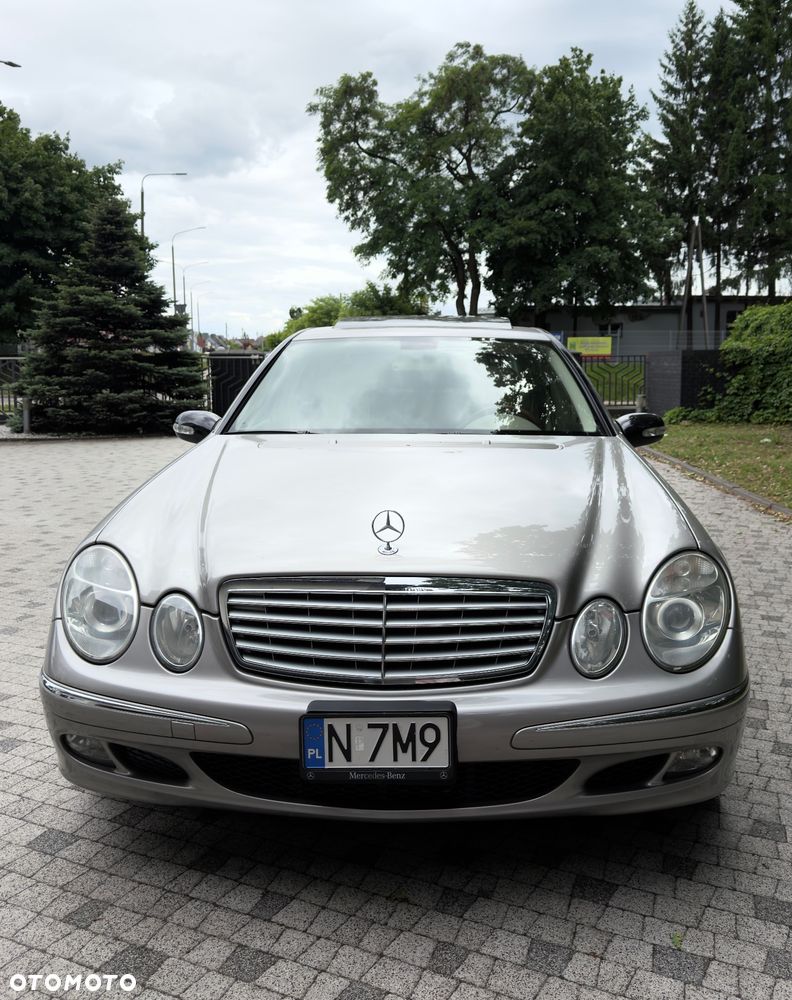 Mercedes-Benz Klasa E 500 4-Matic Elegance - 3