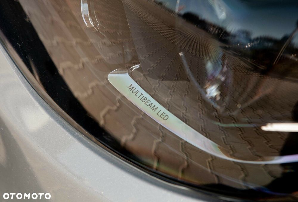 Mercedes-Benz Klasa E - 16