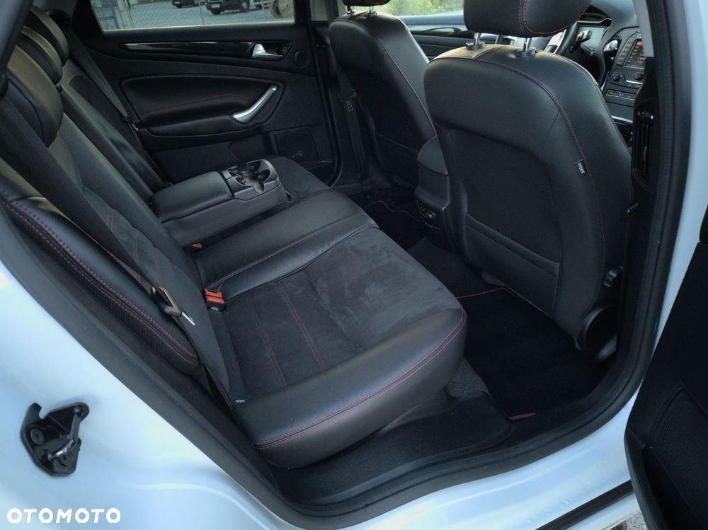 Ford Mondeo 2.2 TDCi Titanium S - 14