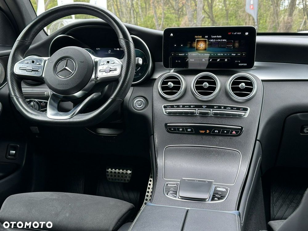 Mercedes-Benz GLC - 26