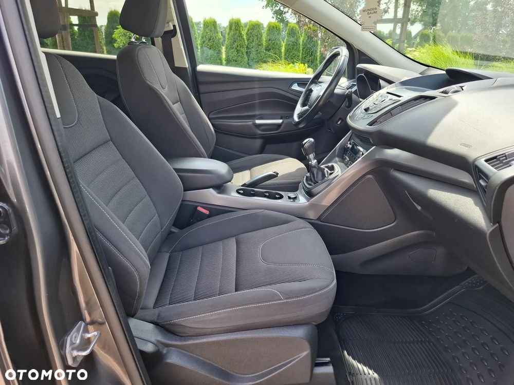 Ford Kuga 1.5 EcoBoost 2x4 Cool & Connect - 39