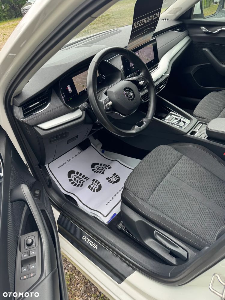 Skoda Octavia 2.0 TDI 4x4 Style DSG - 22