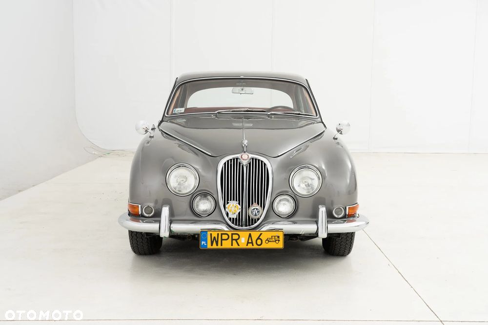 Jaguar S-Type - 5