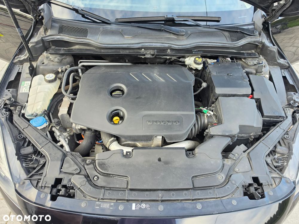Volvo V40 D2 - 28
