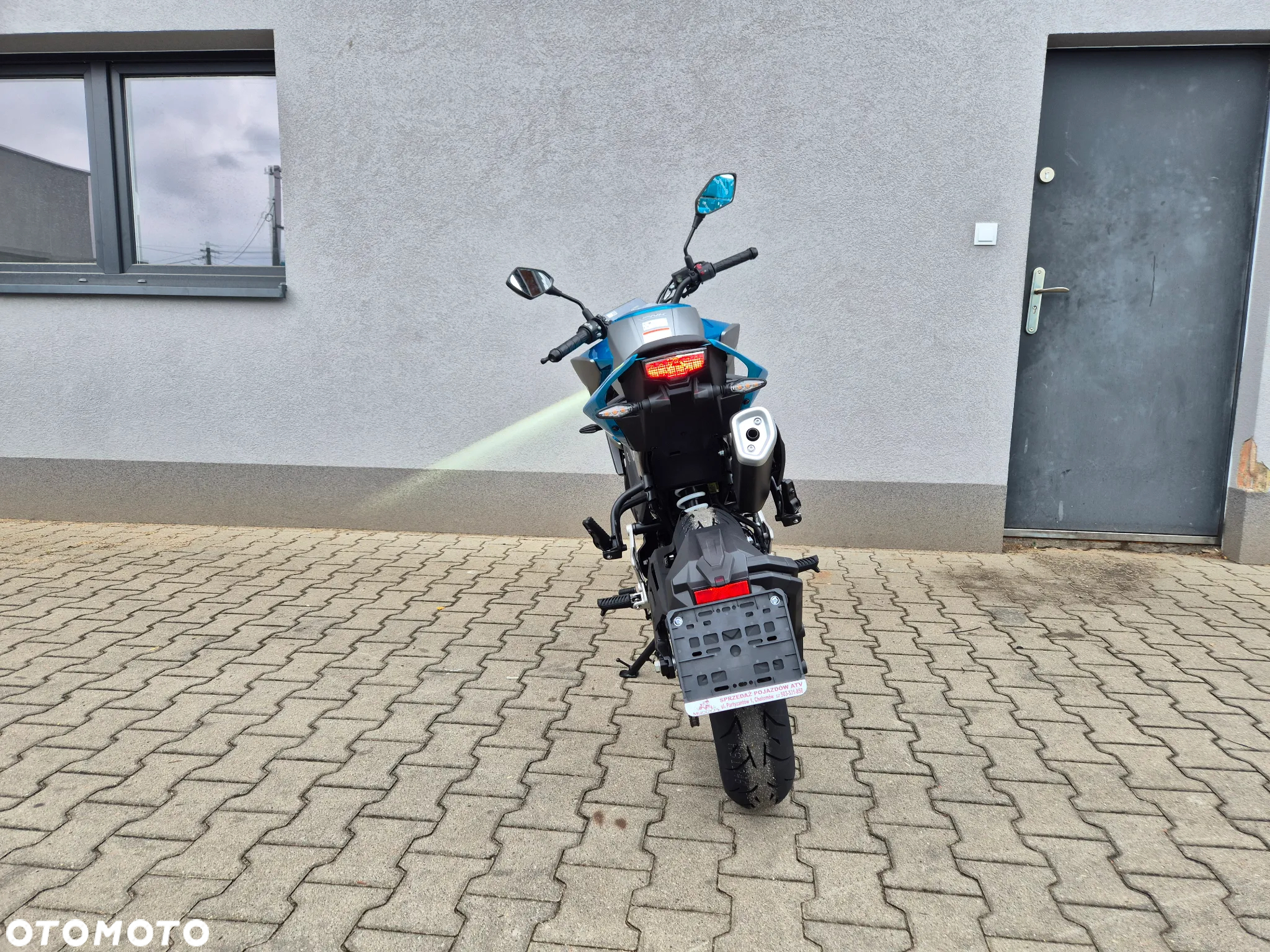 CFMoto NK - 12