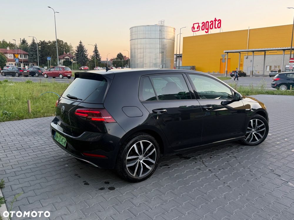 Volkswagen Golf - 14