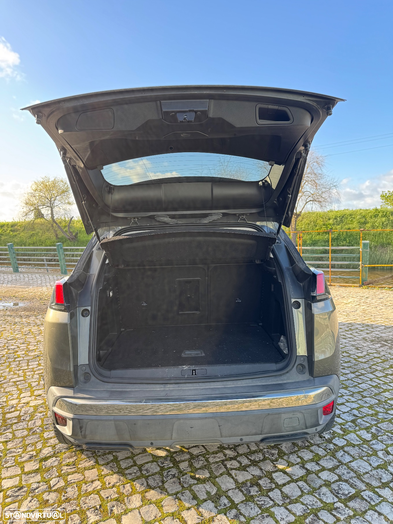 Peugeot 3008 - 11
