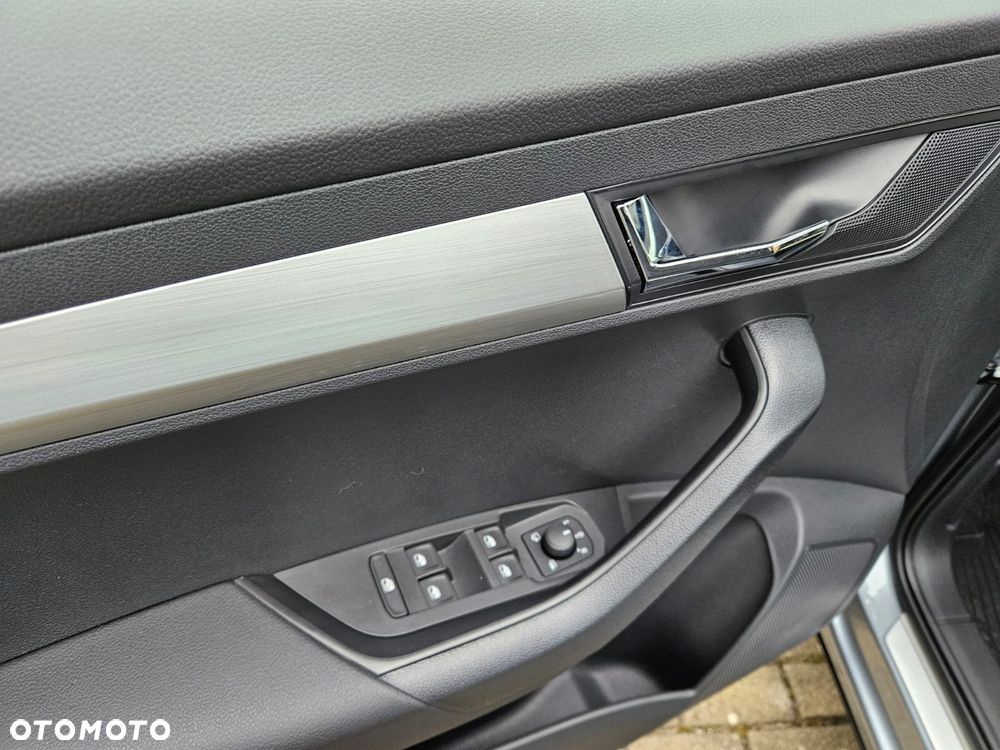 Skoda Karoq 1.5 TSI ACT GPF 4x2 Ambition - 27