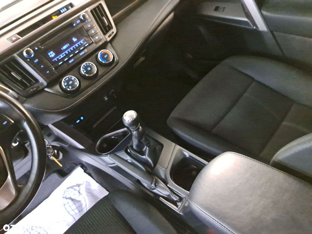 Toyota RAV4 2.0 Active 4x4 - 26