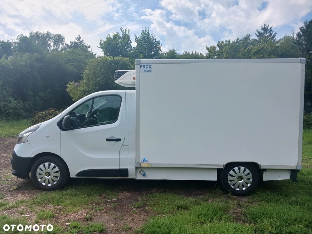 Renault Trafic III 2017r 198 tyś KLIMA Izoterma chłodnia Mroźnia Sklep Food Truck Agregat zasilanie 230V Trafik - 15