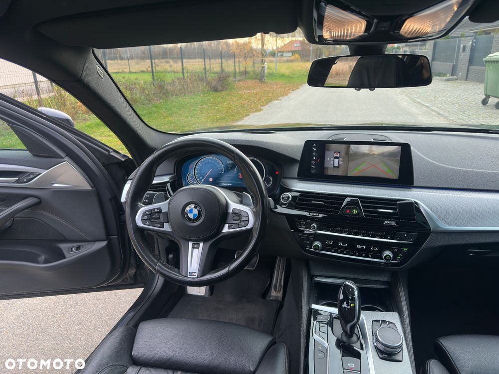 BMW Seria 5 530d xDrive - 9