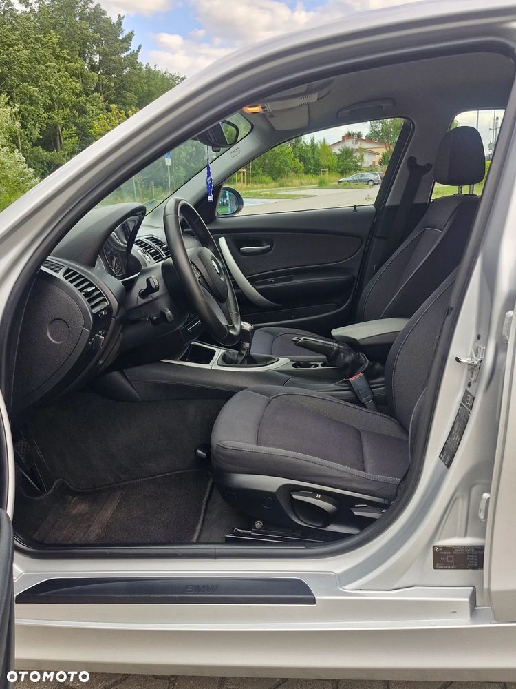 BMW Seria 1 - 19