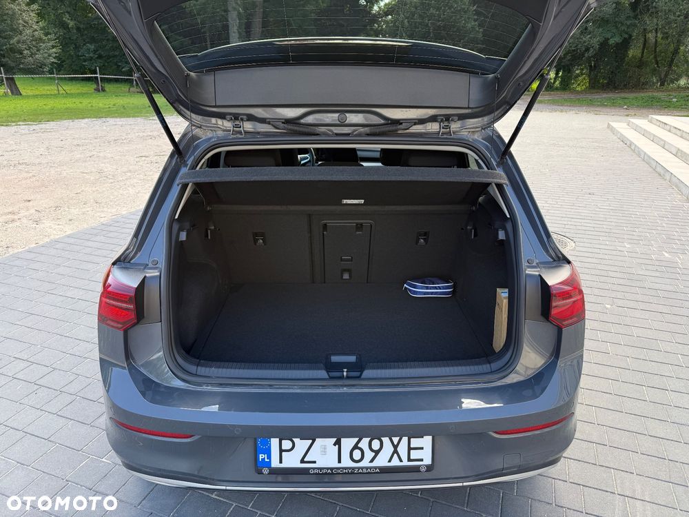 Volkswagen Golf 1.5 eTSI EVO Style DSG - 5