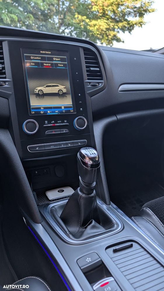 Renault Megane - 8