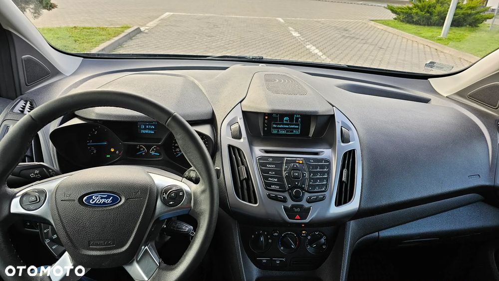 Ford Transit Connect - 7