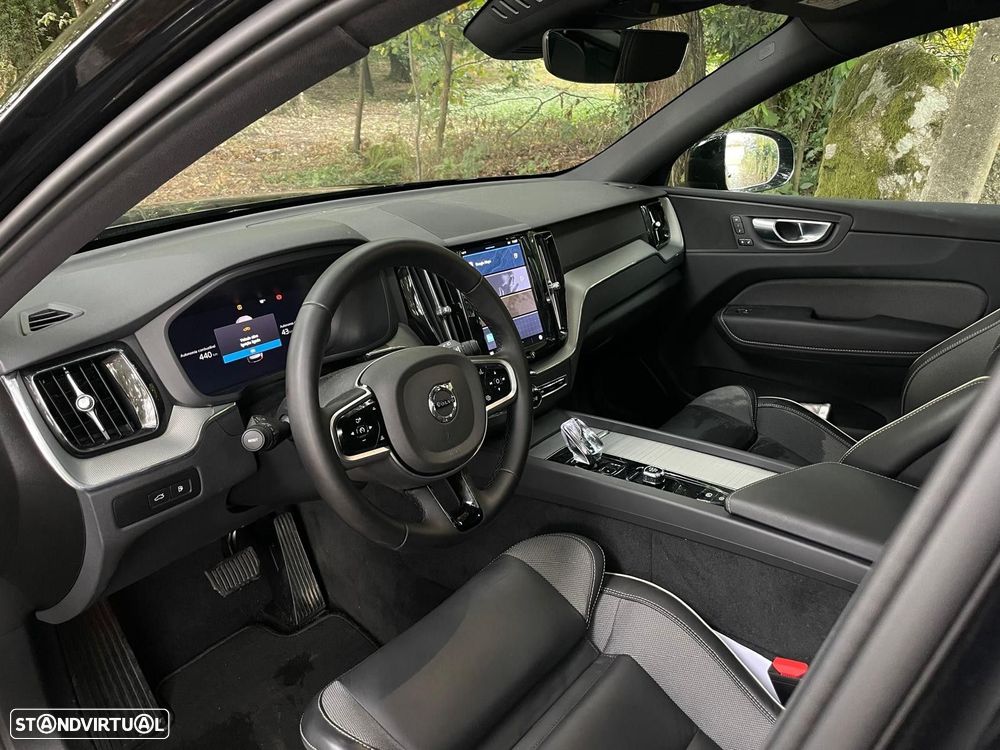 Volvo XC 60 2.0 T6 PHEV Black Edition AWD - 18