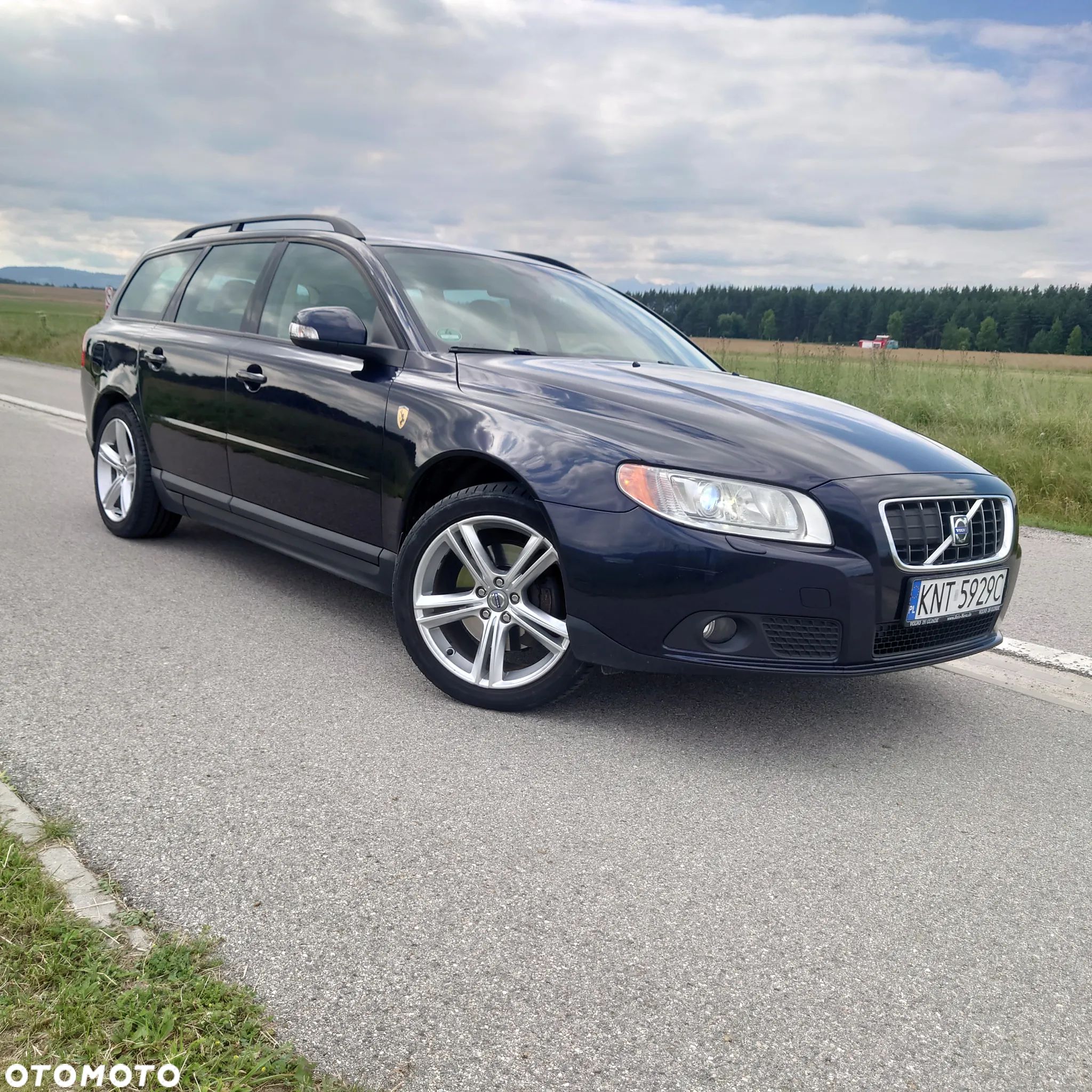 Volvo V70 D5 AWD DPF Kinetic - 1