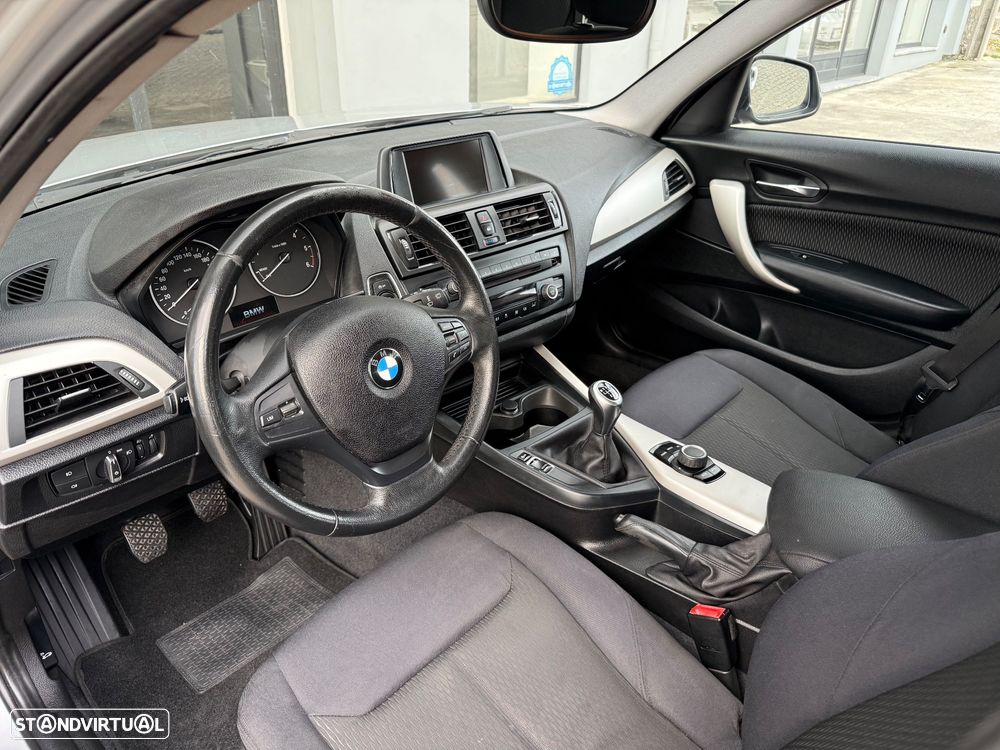 BMW 118 d Sport Line - 13