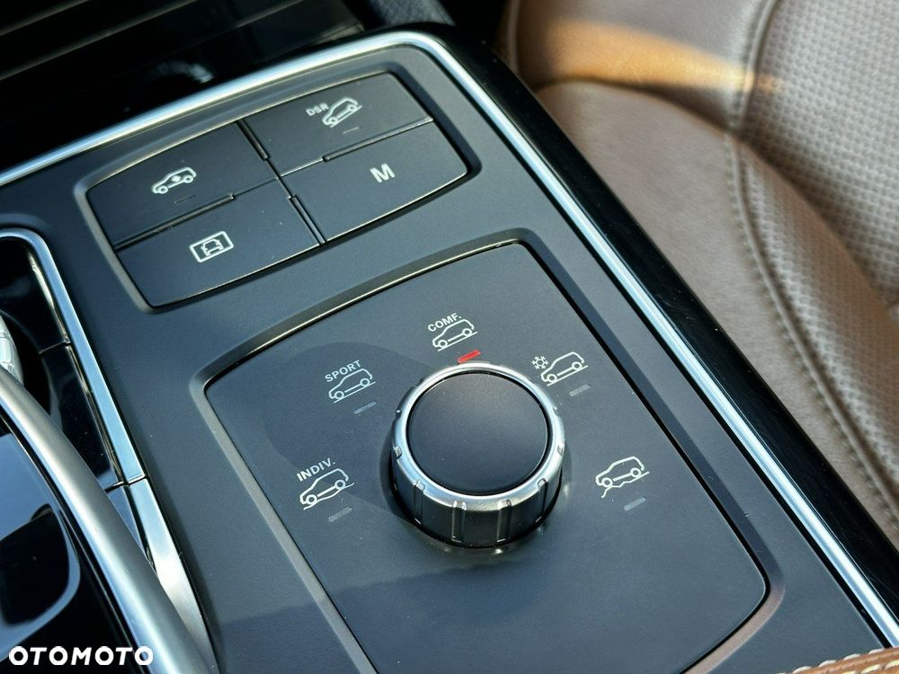 Mercedes-Benz GLE 350 d 4-Matic - 29