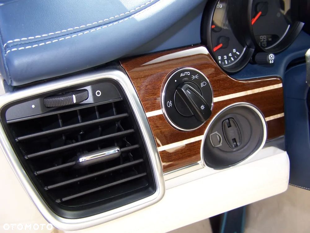 Porsche Panamera GTS PDK - 3