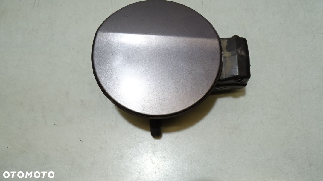 KLAPKA KOREK WLEWU PALIWA VOLKSWAGEN PASSAT B6 2.0TDI 3C9809857 - 1