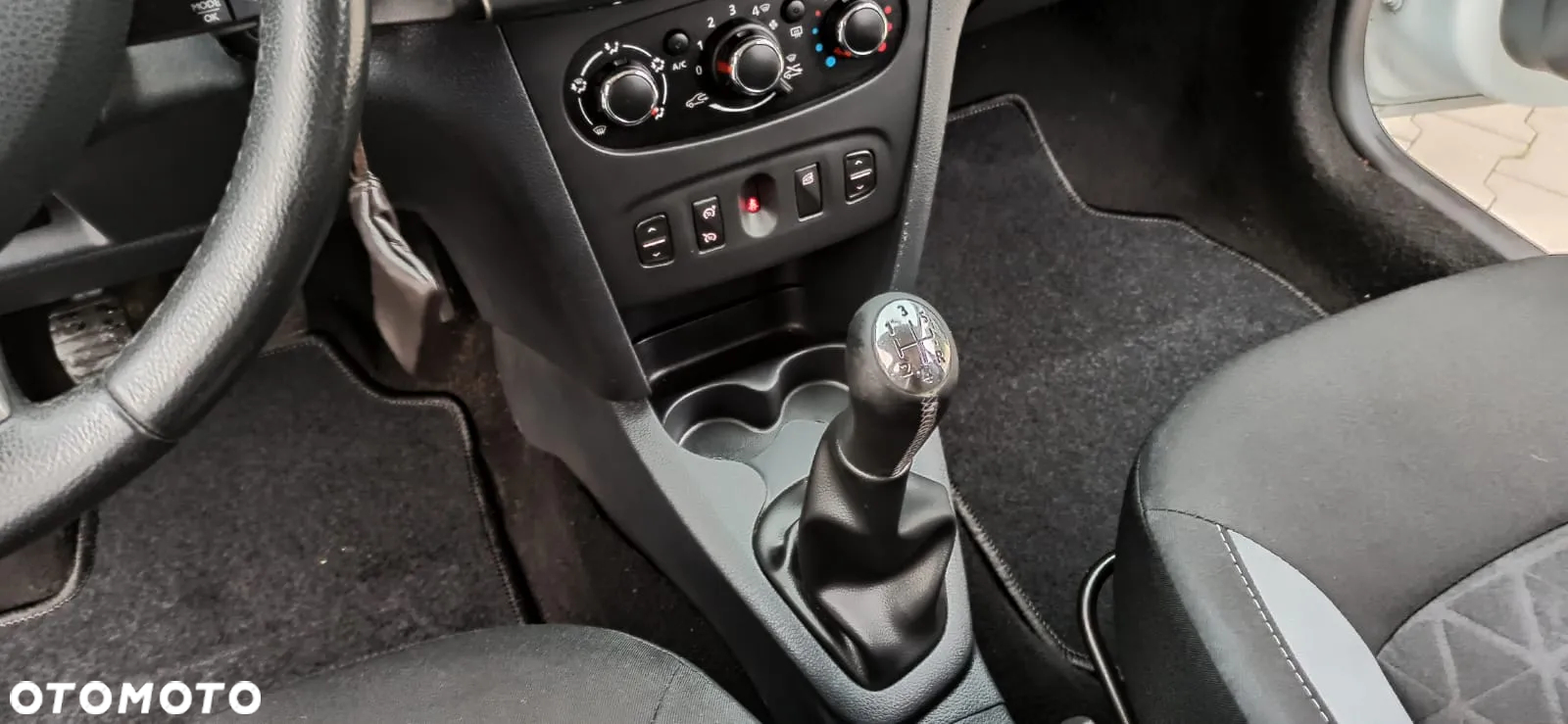 Dacia Sandero Stepway dCi 90 S&S Prestige - 9