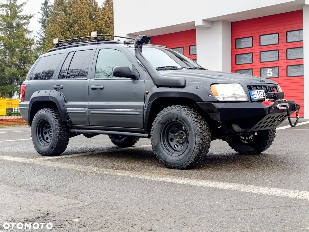 Jeep Grand Cherokee - 11
