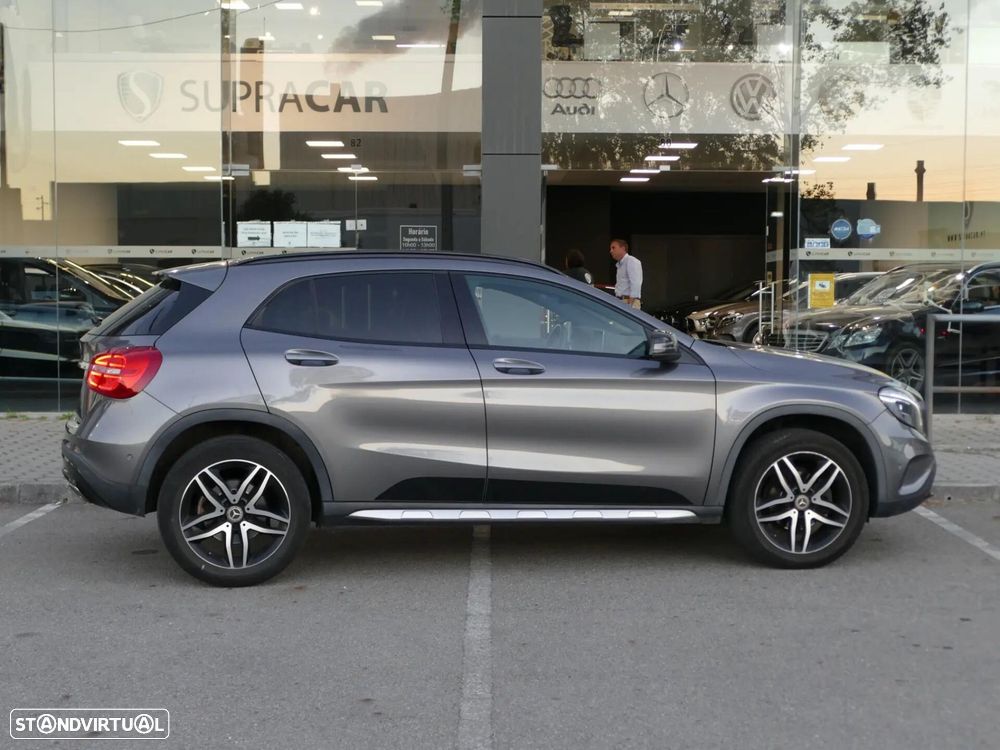 Mercedes-Benz GLA 220 d Urban - 40