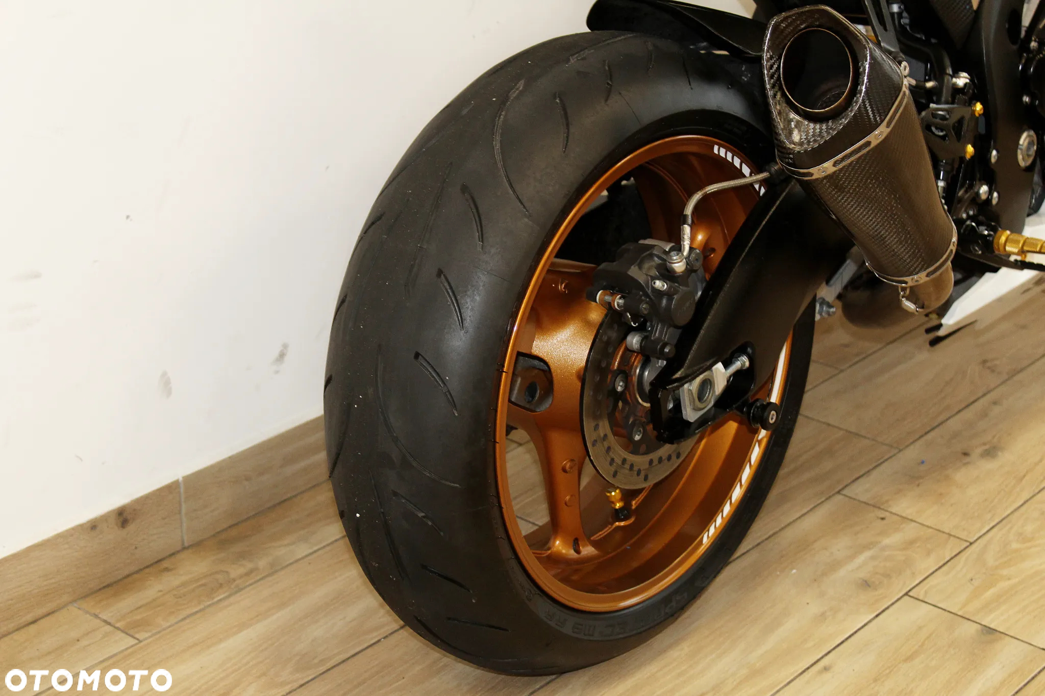 Suzuki GSX-R - 17