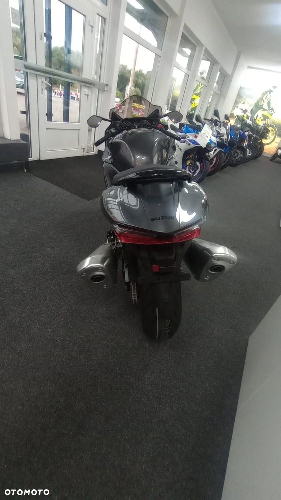 Suzuki GSX-R - 7