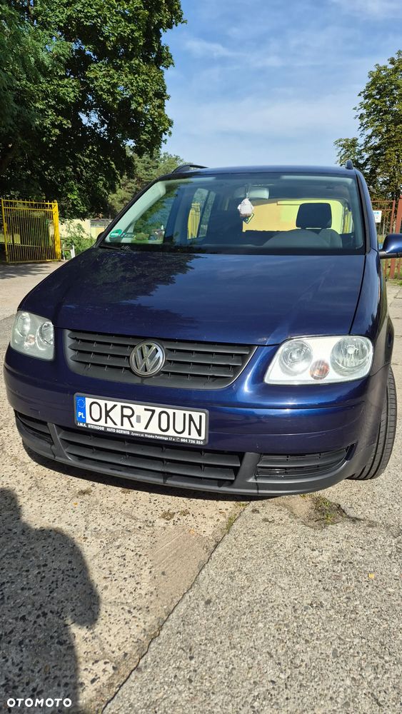 Volkswagen Touran - 8
