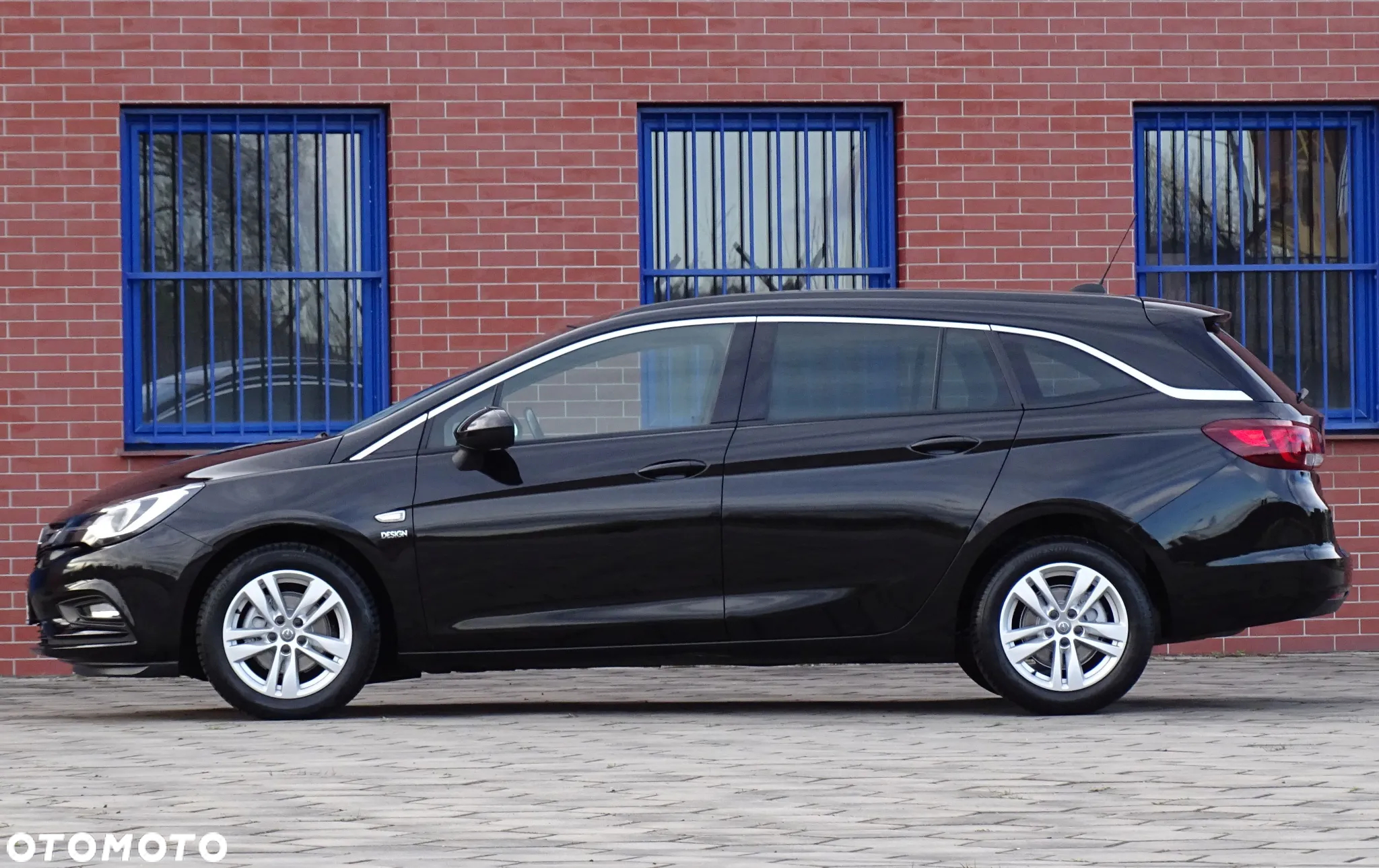 Opel Astra V 1.4 T Dynamic - 4