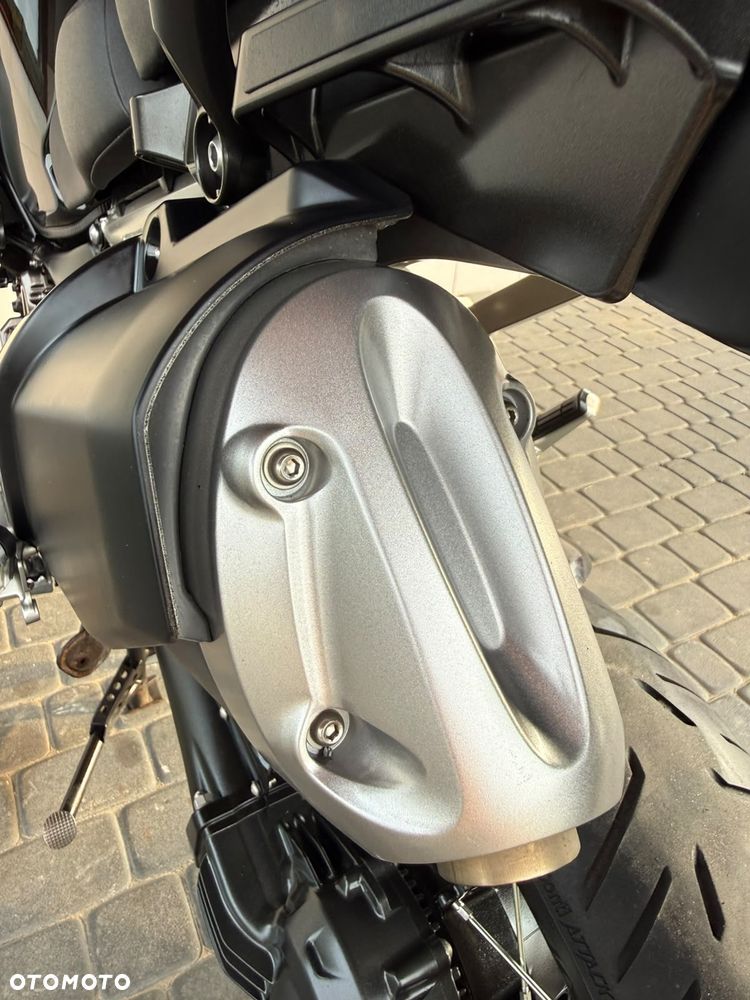 Yamaha Super Tenere - 16