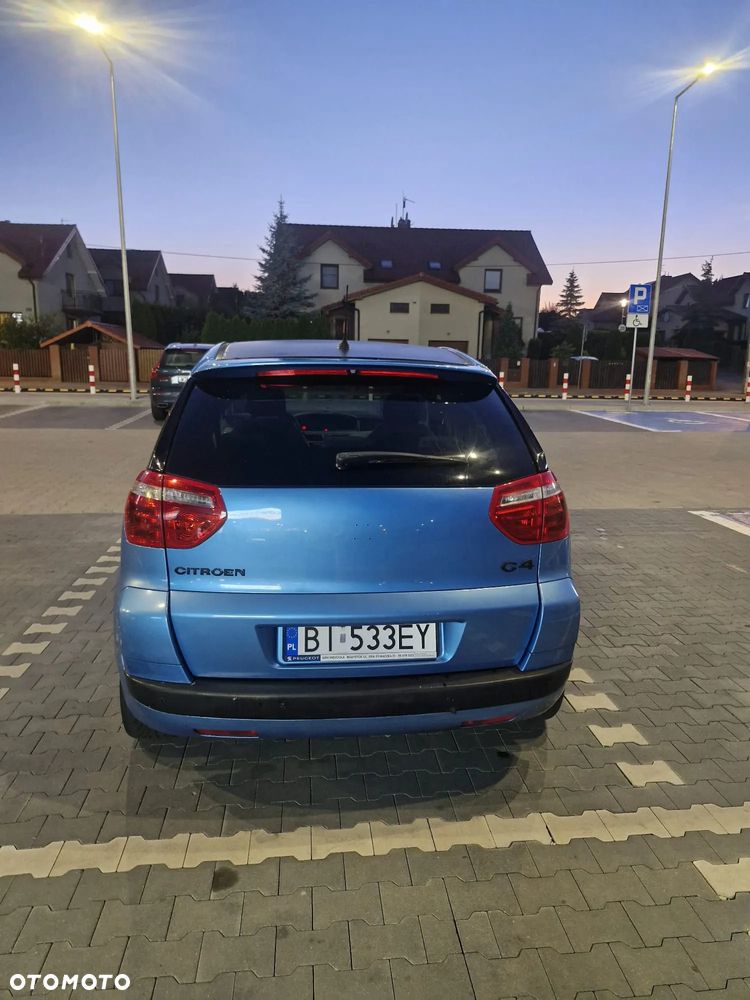 Citroën C4 Picasso 1.6 HDi Impress - 24
