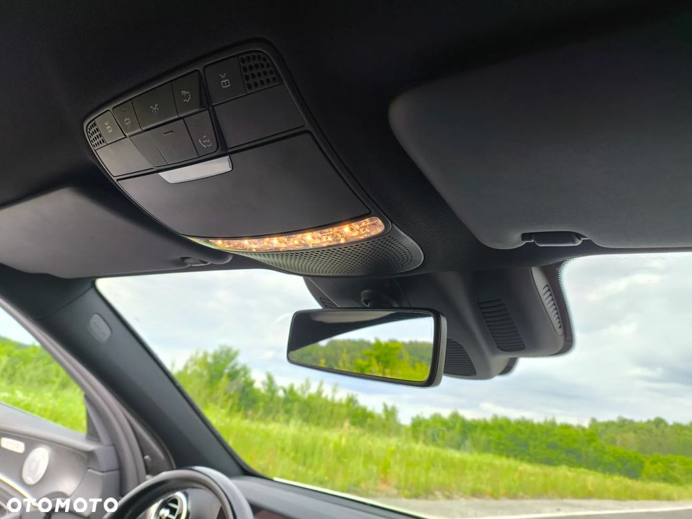 Mercedes-Benz Klasa E 400 d 4-Matic 9G-TRONIC - 30